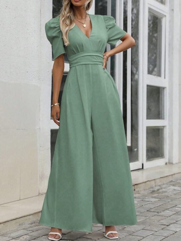 Green Solid Color V-Neck Short Sleeve Jumpsuit