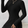7f5fbbae-5121-416a-b2af-acfc2adf4c82.png Black Solid Turtleneck Split Hem Tee