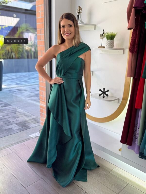 5dfe6595-4b7b-4742-b675-a77bf60d489b.jpeg Emerald One Shoulder Elegant Evening Gown
