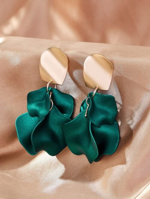 Green Andkiss Petal Drop Earrings