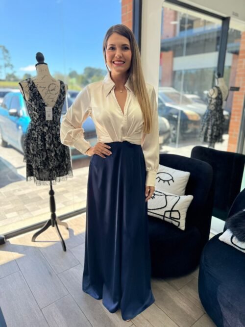 d6f1f663-de35-43d4-bd96-25afd71b606d.jpeg Navy & Ivory Long Sleeve Tie Front Colorblock Maxi Dress